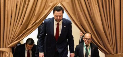 अमेरिकी उपराष्ट्रपति भान्स वार्ताका लागि पाकिस्तान जाँदै