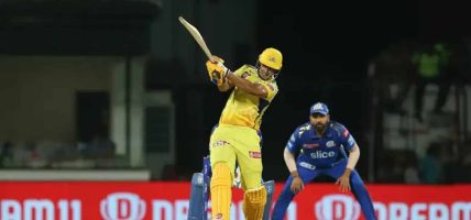 आईपिएल : मुम्बई र चेन्नई प्रतिस्पर्धा गर्दै