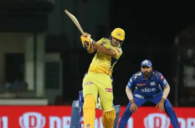 आईपिएल : मुम्बई र चेन्नई प्रतिस्पर्धा गर्दै