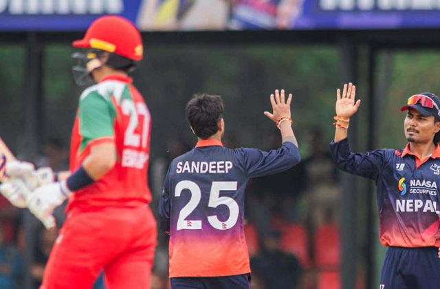 ओमानले नेपाललाई दियो ३०६ रनको बलियो लक्ष्य