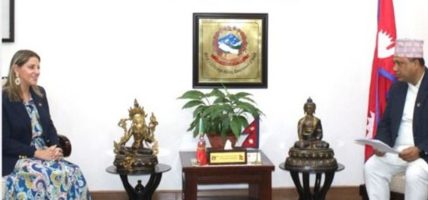 परराष्ट्रमन्त्री खनाल र पोर्चुगलकी उपविदेशमन्त्री जेभियरबीच भेटवार्ता