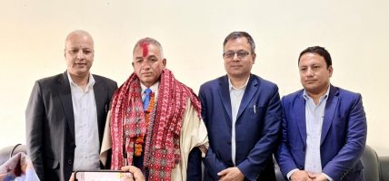 धितोपत्र बोर्डका कार्यकारी निर्देशक डा. नवराज अधिकारी सेवानिवृत्त