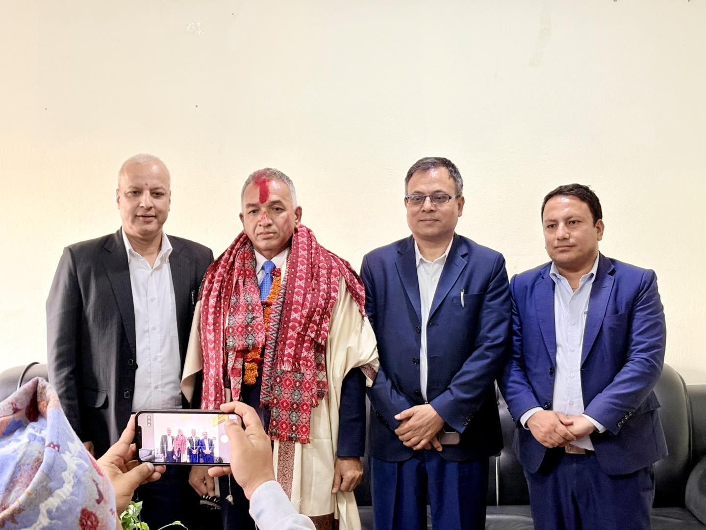 धितोपत्र बोर्डका कार्यकारी निर्देशक डा. नवराज अधिकारी सेवानिवृत्त