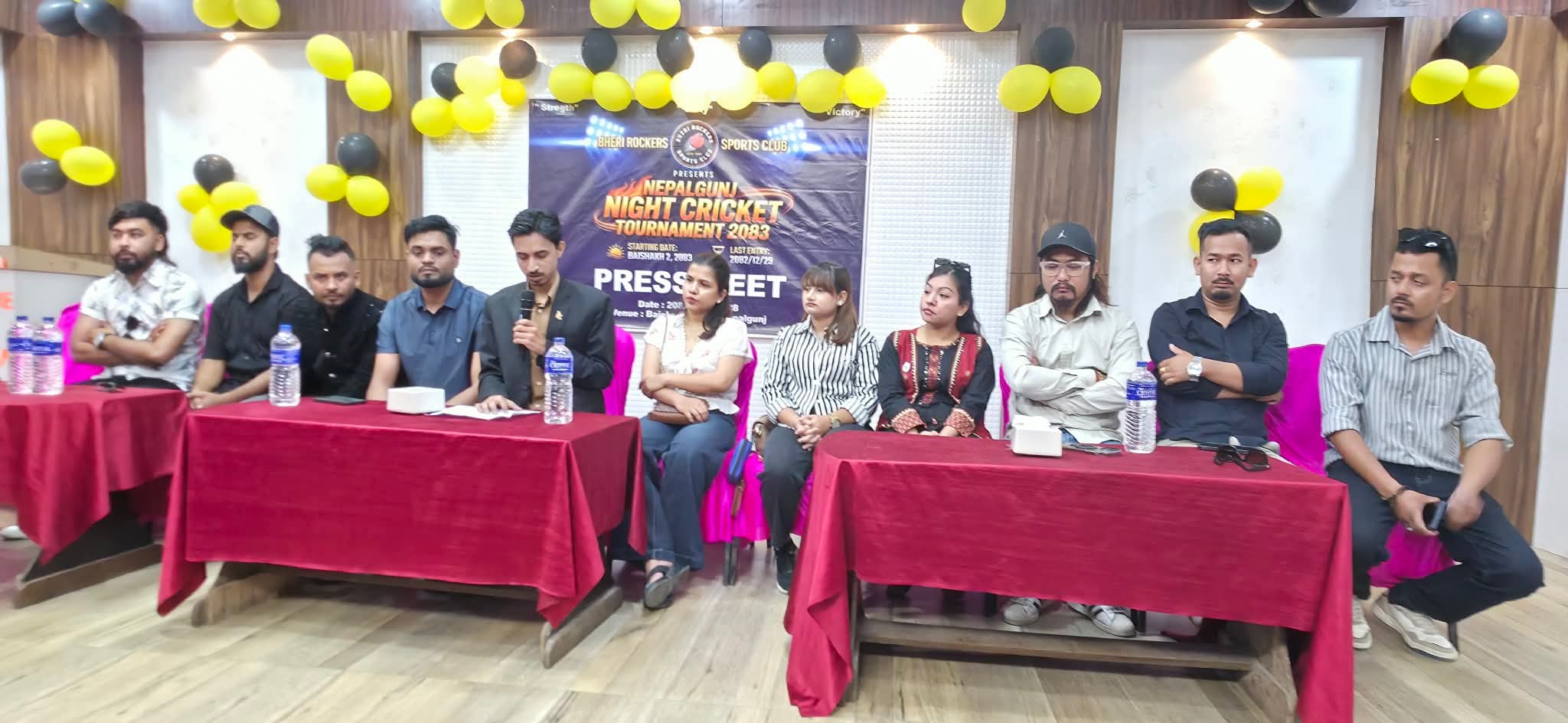 नेपालगञ्जमा रात्रिकालीन क्रिकेट प्रतियोगिता हुँदै