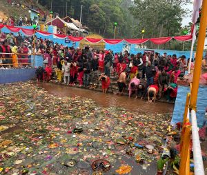 मातातीर्थमा मातृभक्तको भीड