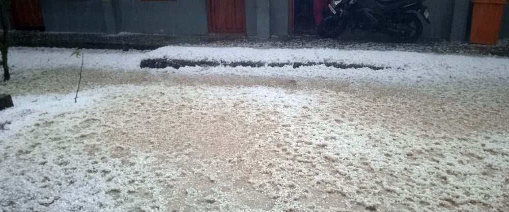 असिनाले ७४ सवारीसाधनमा क्षति