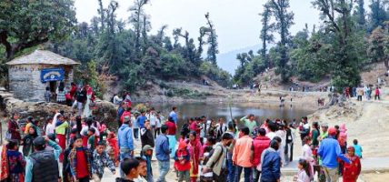 पर्यटकलाई आकर्षित गर्दै बराहताल