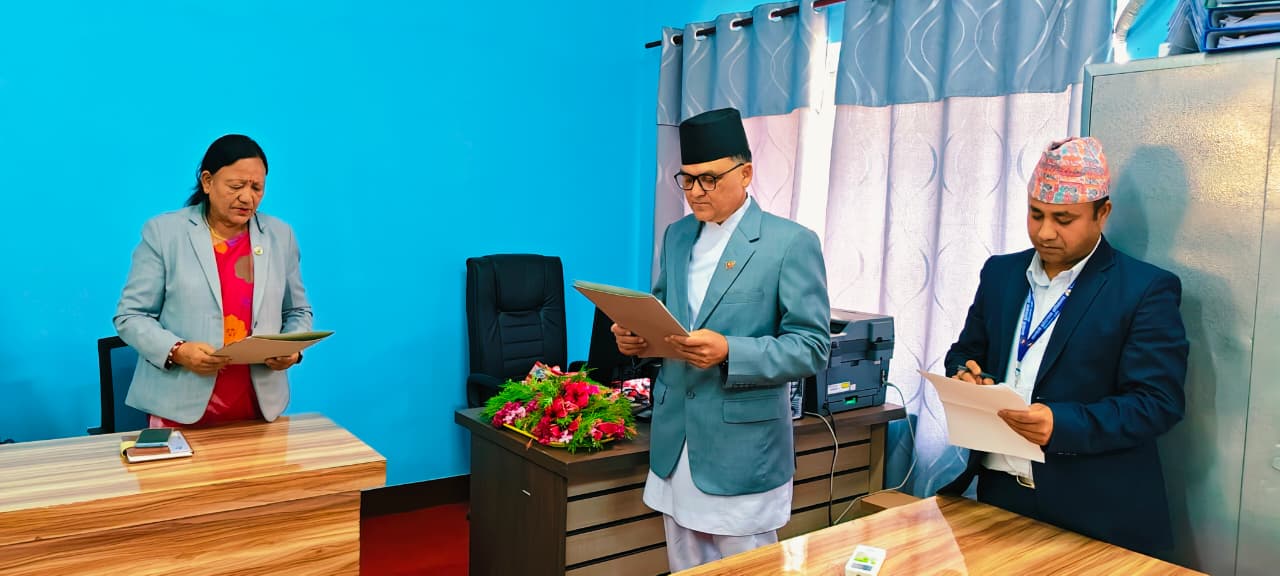 कर्णाली प्रदेशसभाको सचिवमा डा खड्का