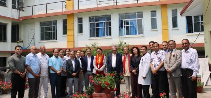 संसदको शिक्षा तथा स्वास्थ्य समिति सभापति डा. शेरचनलाई सम्मान