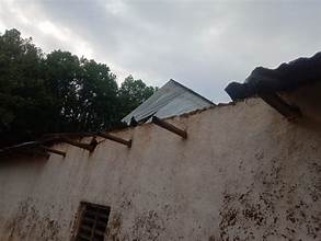 हावाहुरीले विद्यालयको छानो उडायो, पठनपाठन प्रभावित