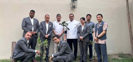 रमादा बाईविन्धाम इटहरीले मनायो ग्रीन अभियान सहितको पृथ्वी दिवस