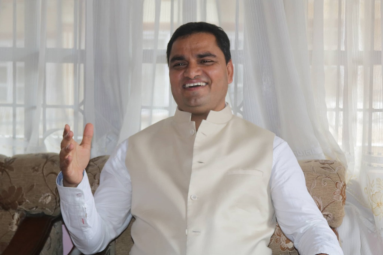 २४ घण्टाभित्रै अधिवेशन अन्त्यले प्रश्न उब्जायोः महामन्त्री पौडेल