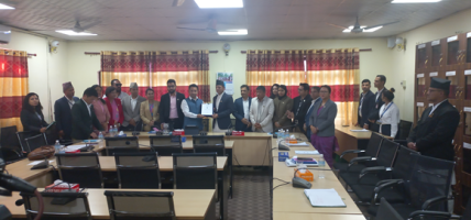 सभामुख अर्यालसमक्ष प्रतिनिधिसभा नियमावली मस्यौदा प्रतिवेदन प्रस्तुत