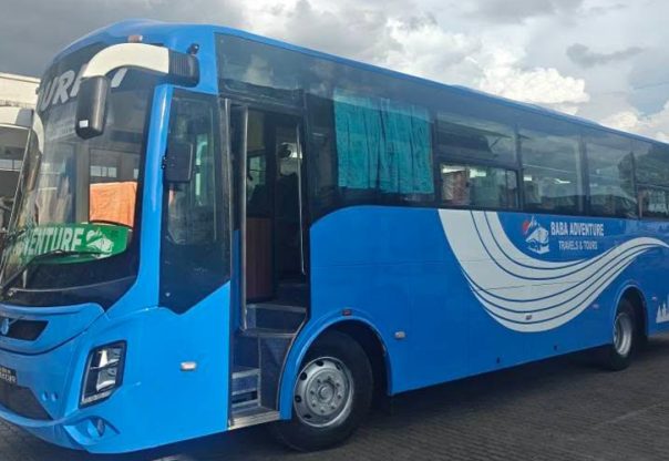 पर्यटक बसका लागि बसपार्क नहुँदा समस्या