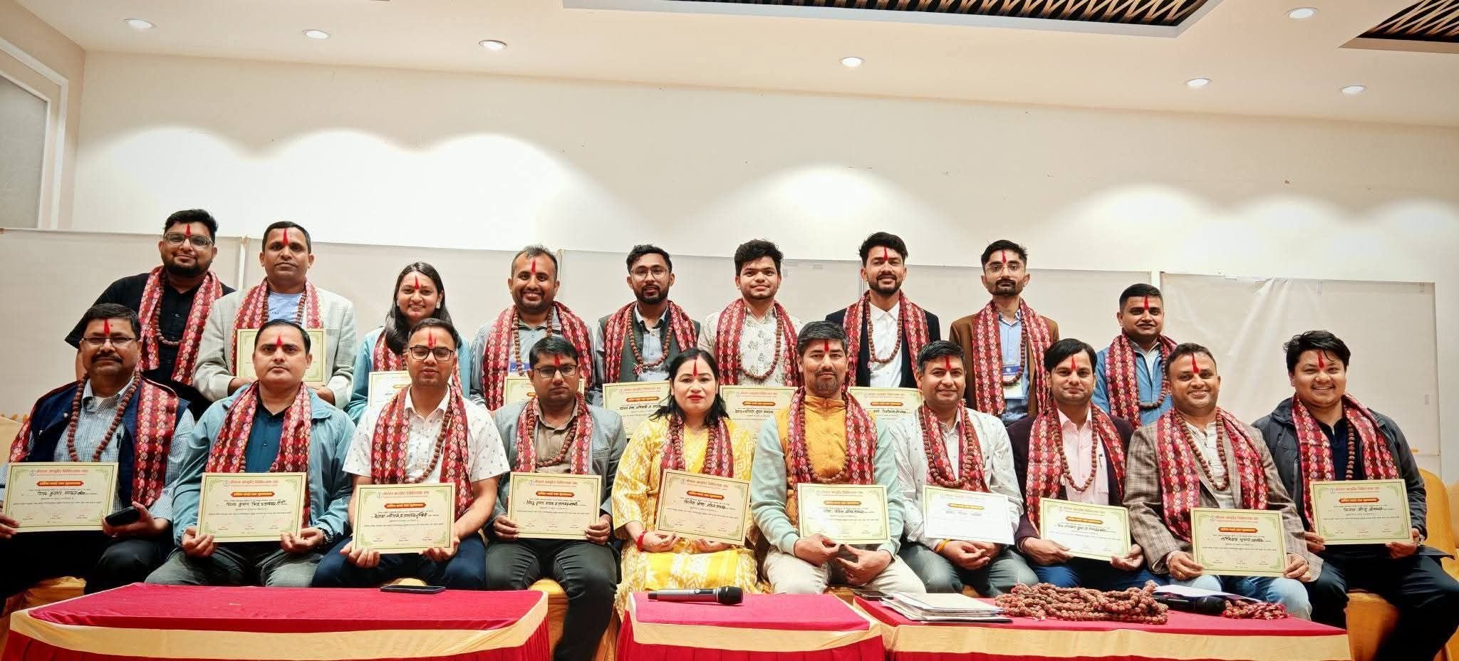 आयुर्वेद चिकित्सक सङ्घका अध्यक्षमा डा गौतम निर्वाचित