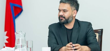 सङ्घ–प्रदेश समन्वय सुदृढ गर्न प्रधानमन्त्री सातै प्रदेशका मुख्यमन्त्रीसँग छलफल गर्दै