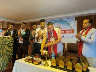 मोवाइल व्यवसायी मारमा छन, एमआरपीका लागि समय दिइयोस् : उपाध्यक्ष घिमिरे