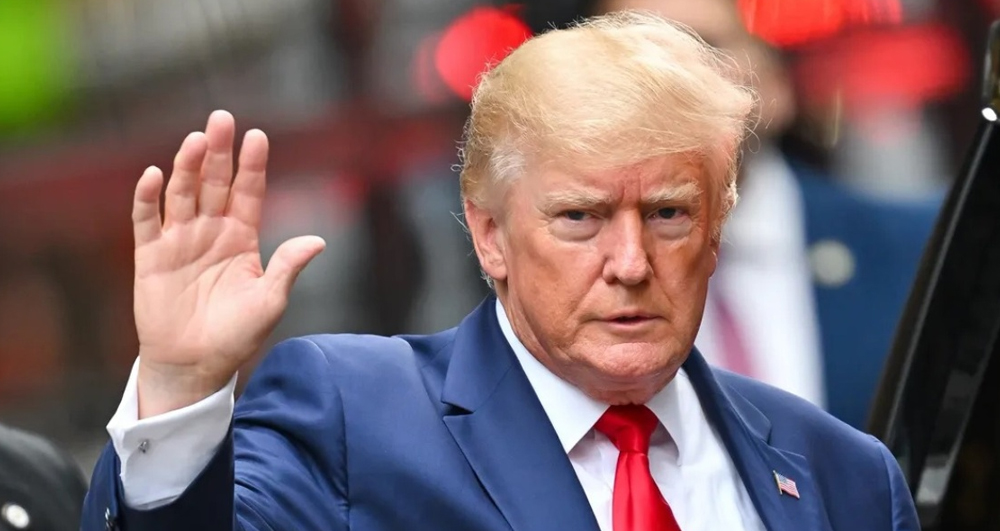 ह्वाइट हाउसको ब्रिफिङ रुममा ट्रम्पले पत्रकारलाई दिए धन्यवाद