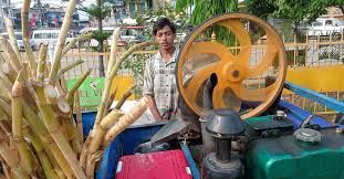 उखुको जुस बेच्दै आत्मनिर्भर बन्दै युवा