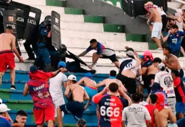 पराग्वे खेलमा हिंसा, दर्जनौँ घाइते