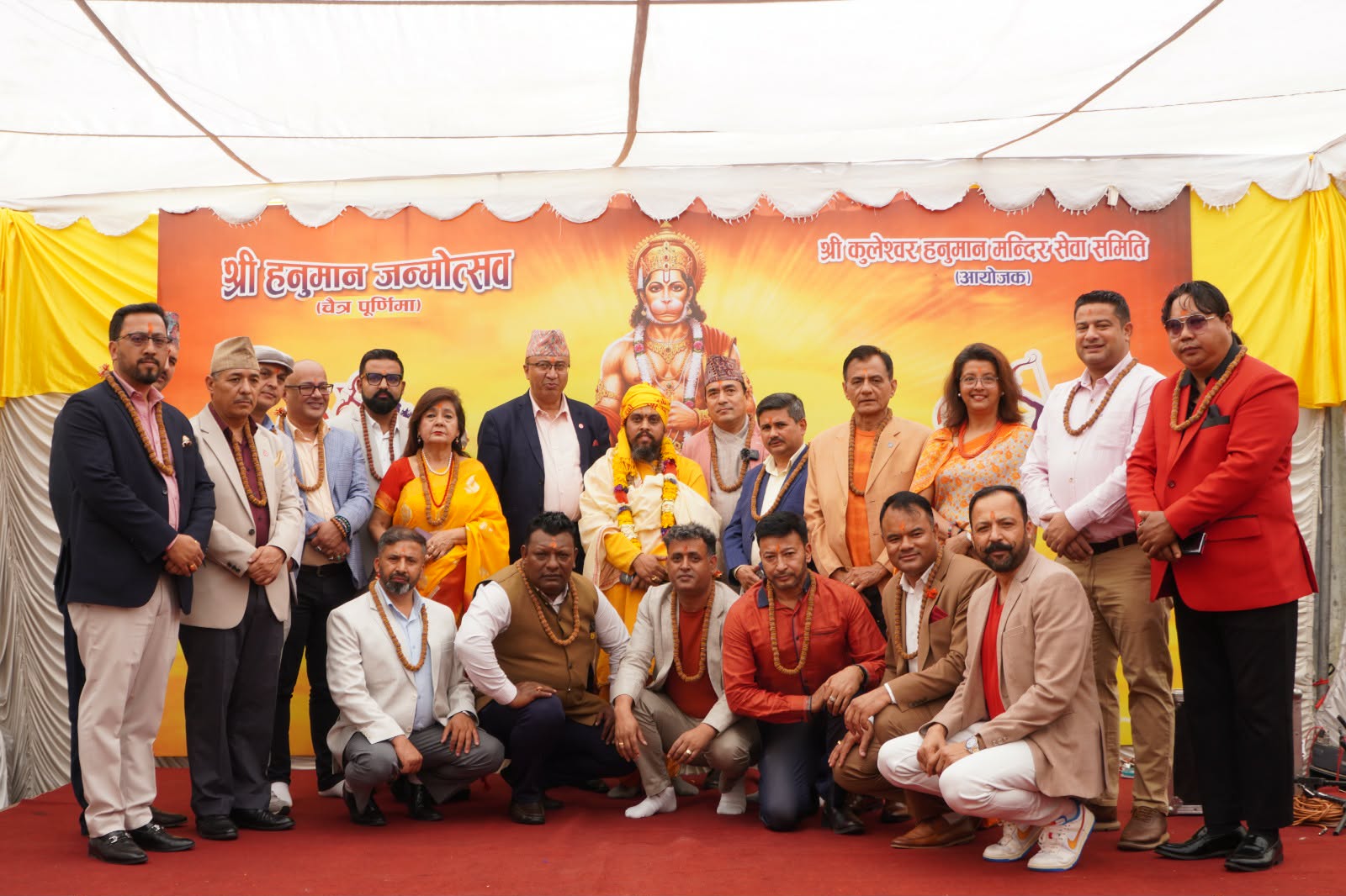 हेमराज र चन्द्र ढकालको समर्थनमा नरेशलाल समुहको उम्मेदारी दर्ता, भन्छन्–हाम्रो जीत सुनिश्चित छ