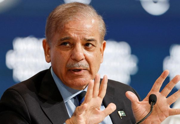 अमेरिका–इरान वार्ताको पहलका लागि पाकिस्तानी प्रधानमन्त्री कतारमा