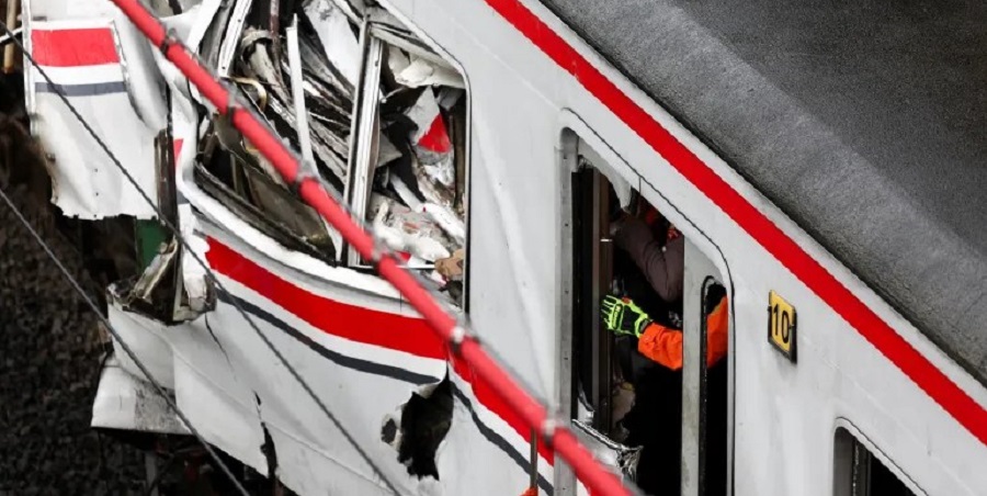 इन्डोनेसियामा रेल दुर्घटना, १४ जनाको मृत्यु ८४घाइते