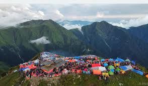 सुदूरपश्चिम प्रदेशः पर्यटकीय क्षेत्र छन्, पर्यटक छैनन्