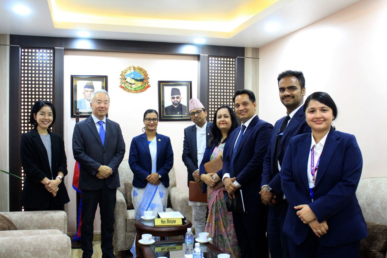 कानूनमन्त्री गौतम र जापानका राजदूत तोरुबीच भेटघाट, कानून सुधार र एआई नियमनमा नेपाल–जापान सहकार्यबारे छलफल