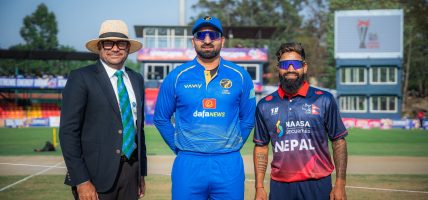 यूएईविरुद्ध नेपालले गुमायो पहिलो विकेट, १३ रन बनाएका अर्जुन साउद आउट