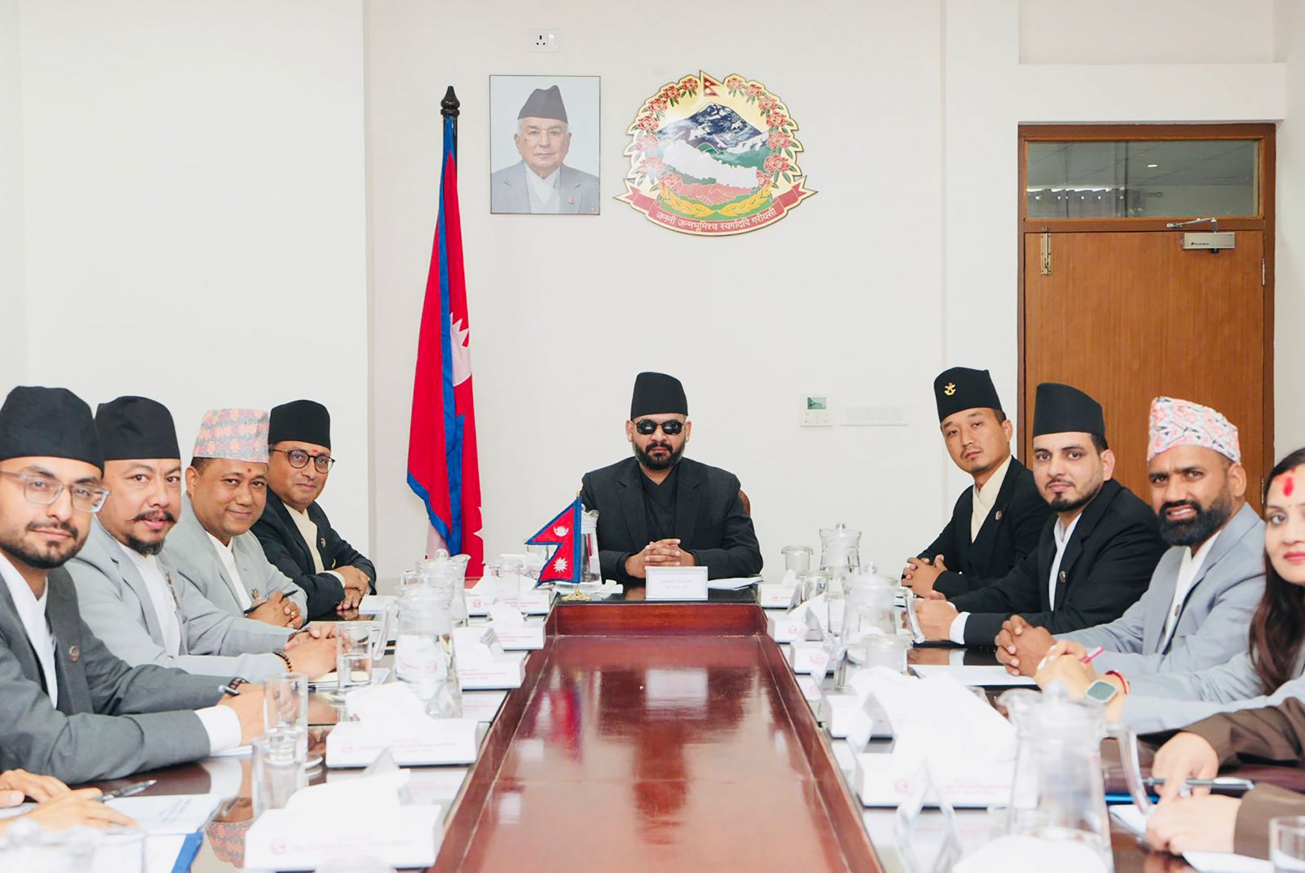 गृह मन्त्रालयको कार्यभार प्रधानमन्त्रीले नै सम्हाल्ने