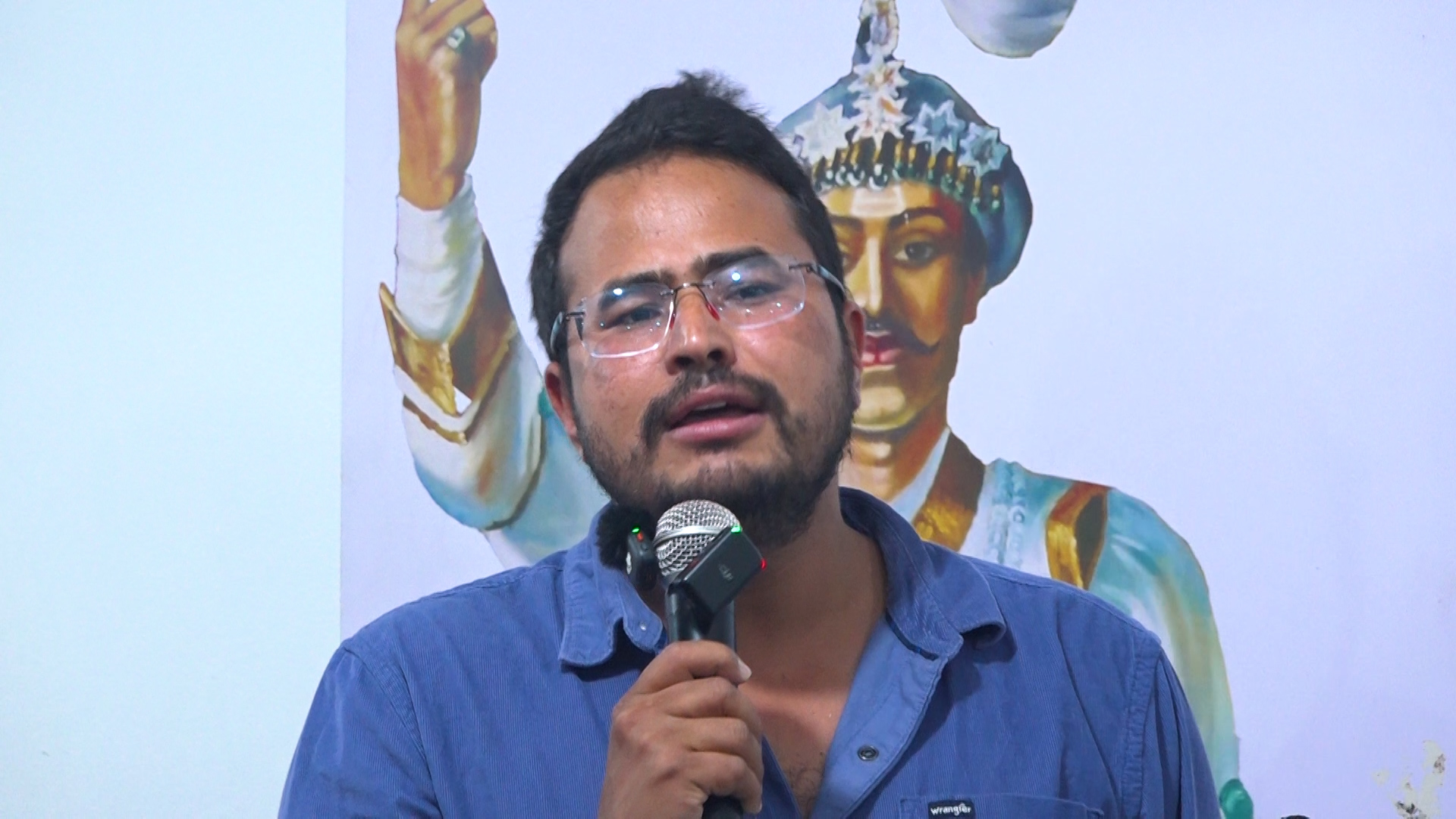 पार्टीभित्रको फरक विचारलाई सम्मान गर्न नसके तानाशाही प्रवृत्ति बढ्छ :सांसद शाही (भिडियो सहित)