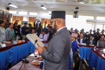 १२ वटा समिति सभापतिहरुले लिए पद तथा गोपनियताको सपथ