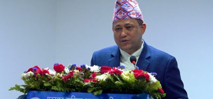 नेपाललाई नै ‘ग्लोबल एजुकेसन हब’ बनाऔँ : मन्त्री शिशिर खनाल