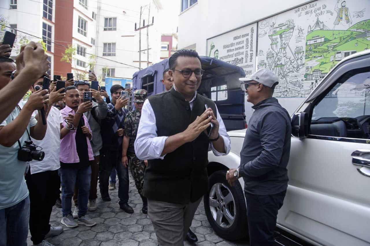 रास्वपाको सचिवालय बैठक सुरु 