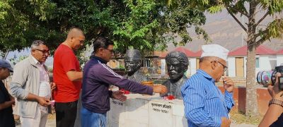 पुष्पलालको जिल्ला रामेछापमा पुष्पगुच्छा अर्पण
