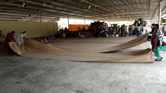 तीन सुकुमवासी परिवारलाई किर्तिपुरको राधास्वामी सत्सङ्ग केन्द्रमा लगियो