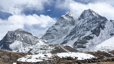 कञ्चनजङ्घामा पर्यटक चहलपहल बढ्दै, स्थानीय पर्यटन व्यवसाय उत्साहित