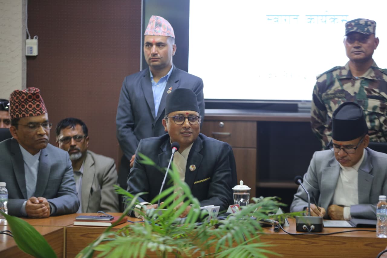राजस्व वृद्धि र निजी क्षेत्रको मनोबल बढाउन केन्द्रित, मूल्यवृद्धिमा मौन