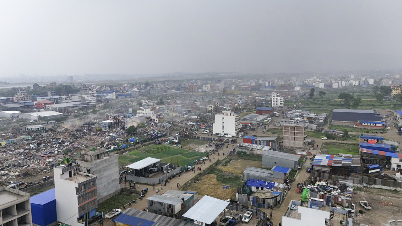 ड्रोनबाट यस्तो देखियो भत्काएकाे मनोहराकाे सुकुम्वासी बस्ती (तस्बिरहरु)