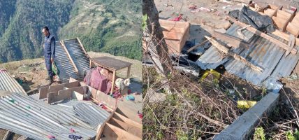 बाजुरामा हावाहुरी, चट्याङ र पहिरोबाट विभिन्न ठाउँमा क्षति