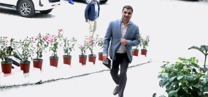 सरकारले सुकुम्बासी हटाउने काम हतारमा गर्यो : प्रदीप पौडेल