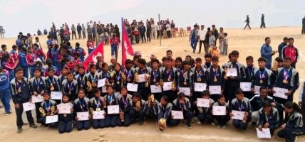 राष्ट्रपति रनिङ शिल्ड जित्ने खेलाडीलाई प्रोत्साहन