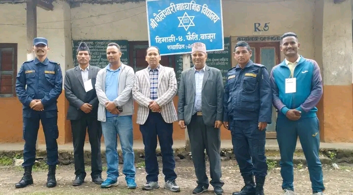 बाजुरामा एसइईका उत्तर पुस्तिका परीक्षा केन्द्रमै धमाधम परीक्षण गरिँदै