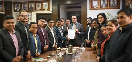 इमानसँग अर्थमन्त्री : सञ्चार क्षेत्रसँग सहकार्य गरेर आर्थिक नीति अघि बढाइने