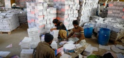 कर्णालीमा विद्यार्थी भर्ना अगावै पुग्यो पाठ्यपुस्तक 