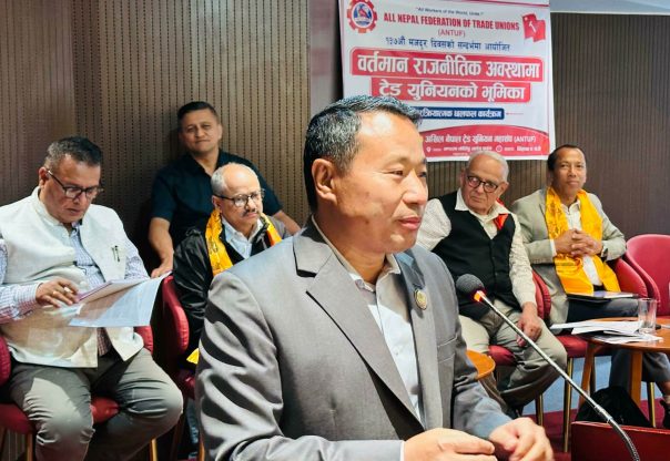 व्यवसायीलाई अपराधीको व्यवाहार नगरौँ : वर्षमान