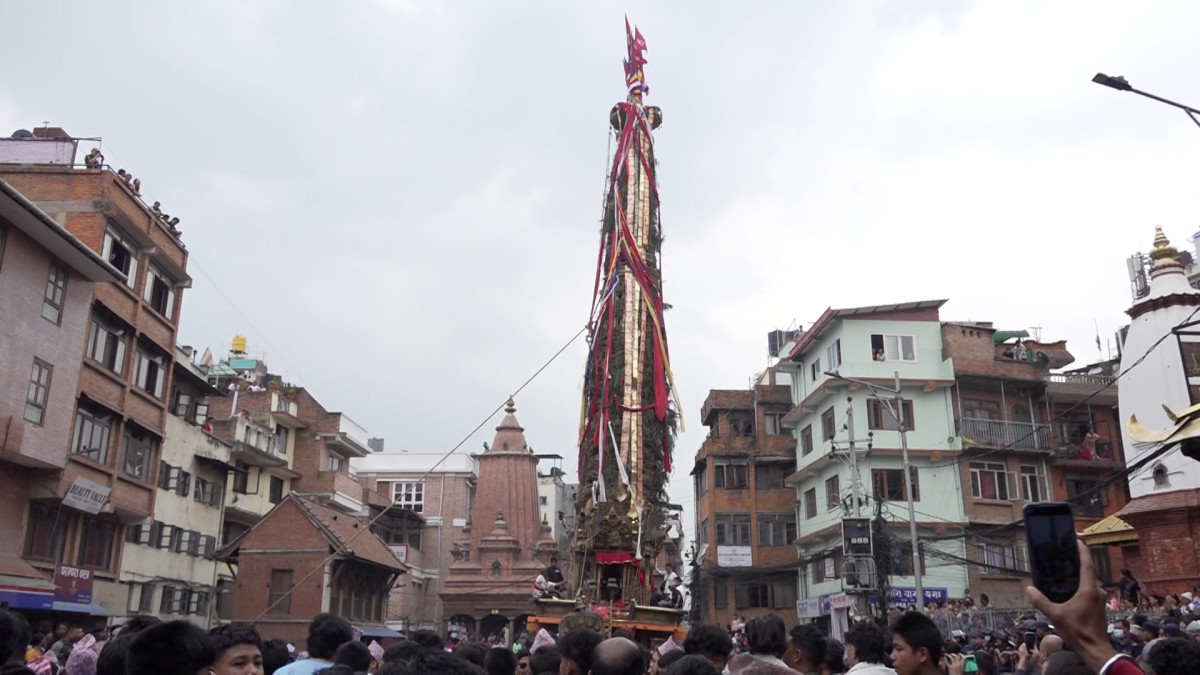 रातो मत्स्येन्द्रनाथको रथ आज लगनखेल लगिँदै