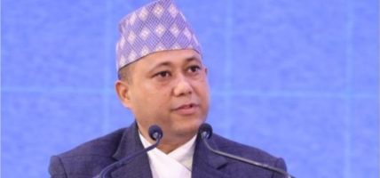 Foreign Minister holds separate meetings with Ministers of Mauritius, Singapore   