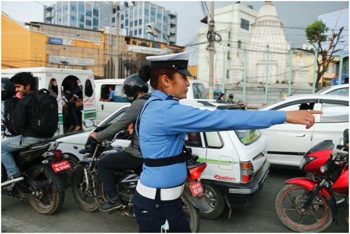 चौबीस घण्टामा दुई हजार ७२२ जना कारबाहीमा